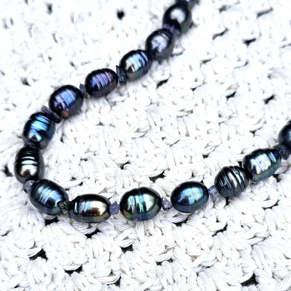 Genuine black sea pearl necklace - Picture 3 of 9